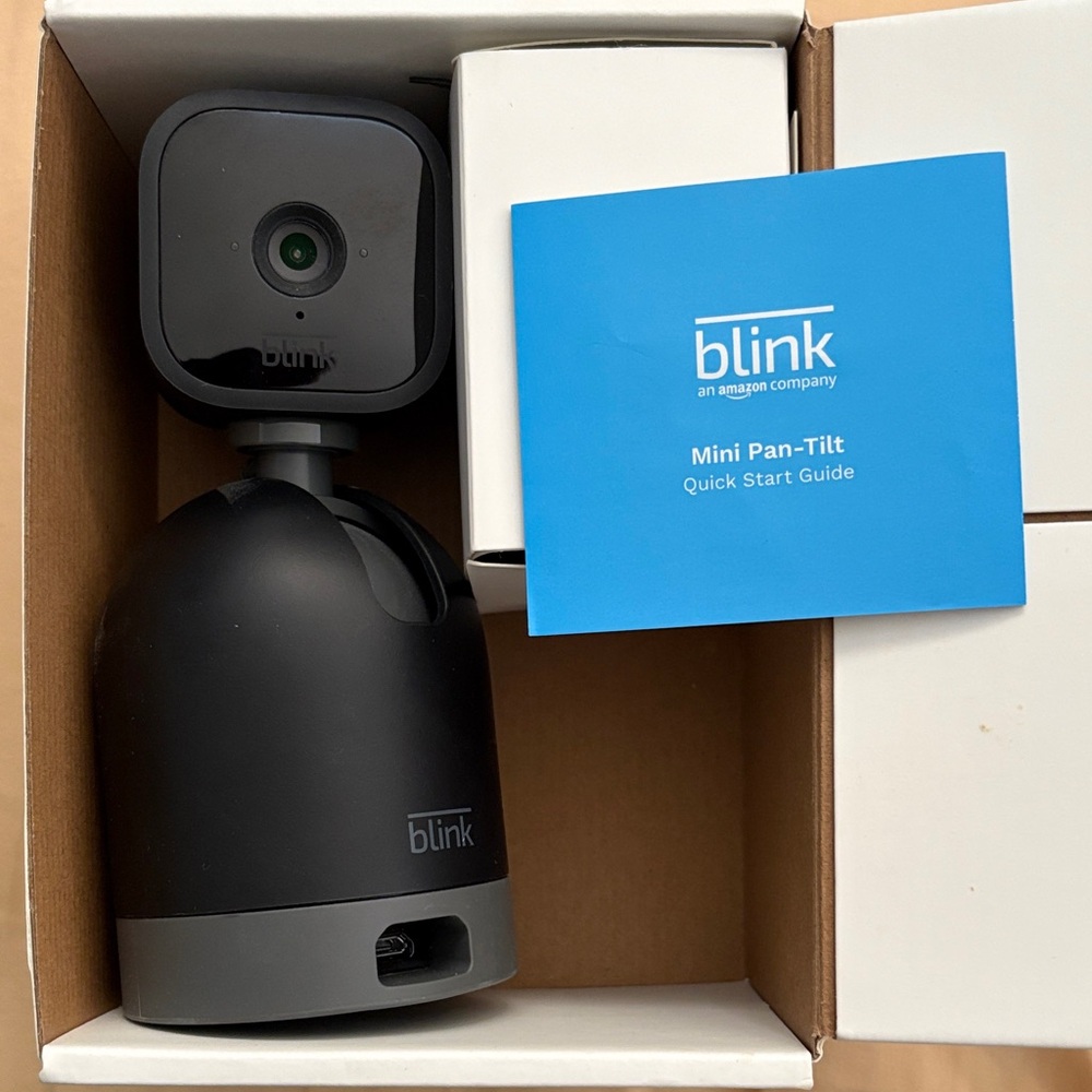 Blink Black Mini Pan-Tilt Camera